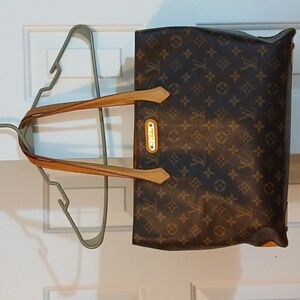 Louis Vuitton Women's Black and Tan Shoulder Bag